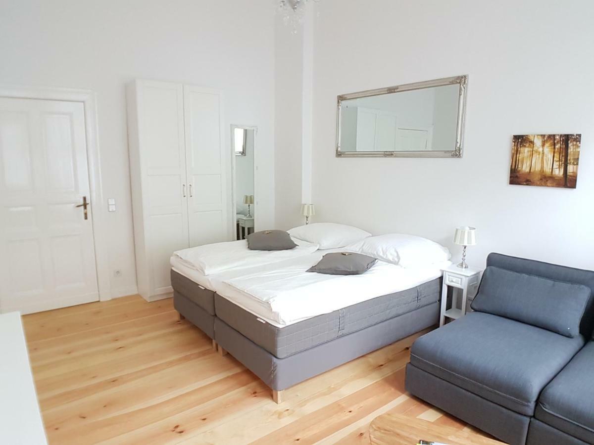 Lang Re By Rockchair Apartments L Superhost Status L 2 Bedrooms Boxspringbeds In City Center - Cozy Family & Business Flair Welcomes You! ベルリン エクステリア 写真